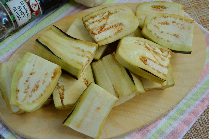 Eggplants as barbecue for the winter - very tasty and fragrant