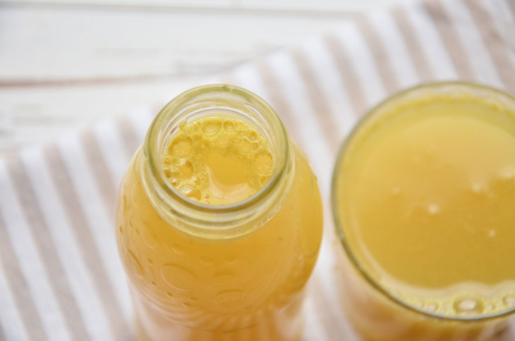 Apple juice for the winter - a step by step recipe with a photo