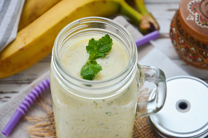 Mango and banana smoothie is a delicious and incredibly healthy drink
