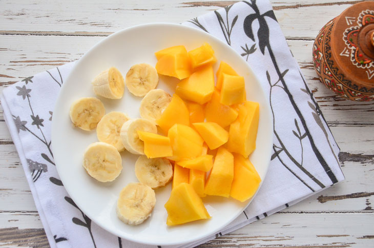 Mango and banana smoothie is a delicious and incredibly healthy drink