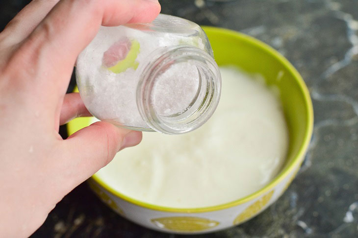 Gates with potatoes on kefir - a hearty and original snack