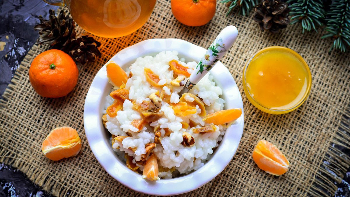 Rice kutia with dried apricots for the Christmas table – a delicious and easy recipe