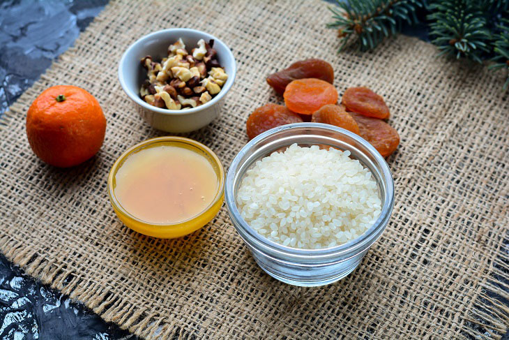 Rice kutia with dried apricots for the Christmas table - a delicious and easy recipe