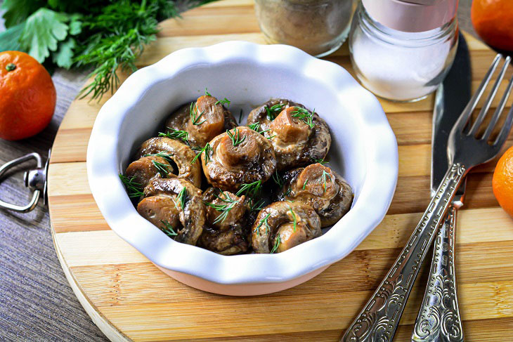 Whole mushrooms in the oven - a juicy and tasty snack