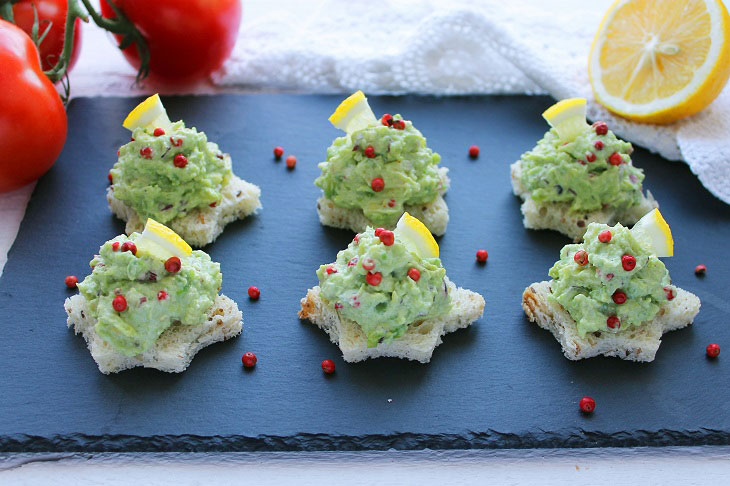 Avocado appetizer "Christmas Trees" - a real decoration of the festive table