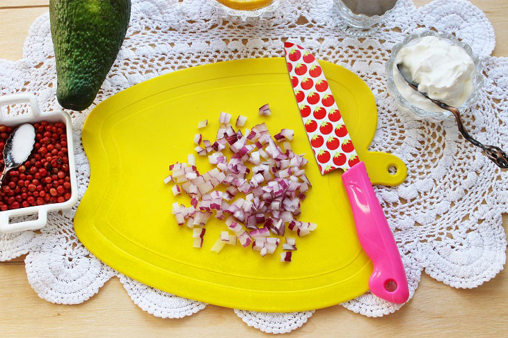 Avocado appetizer "Christmas Trees" - a real decoration of the festive table