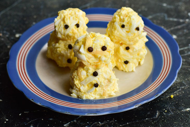 New Year's appetizer "Snowmen" - easy to prepare and very tasty