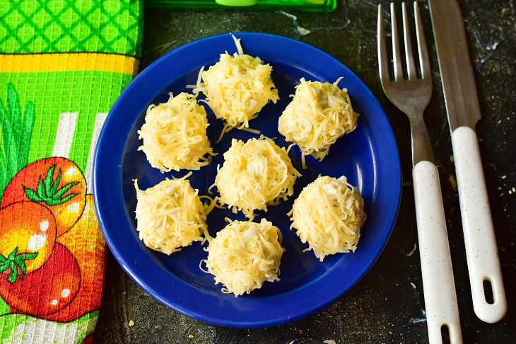 Cheese balls with cod liver - a delicate and elegant appetizer