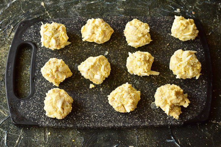 Cheese balls with cod liver - a delicate and elegant appetizer