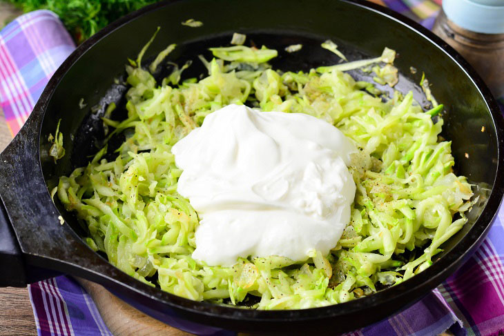 Zucchini in Fözelek sour cream - a traditional Hungarian dish