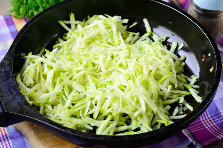 Zucchini in Fözelek sour cream - a traditional Hungarian dish