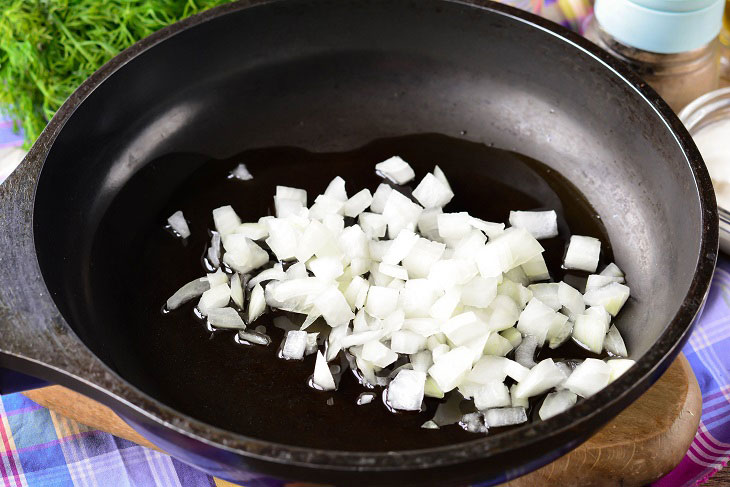 Zucchini in Fözelek sour cream - a traditional Hungarian dish