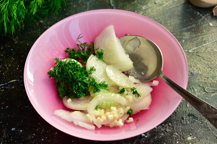 Mushrooms "Table" - an indispensable snack on the festive table