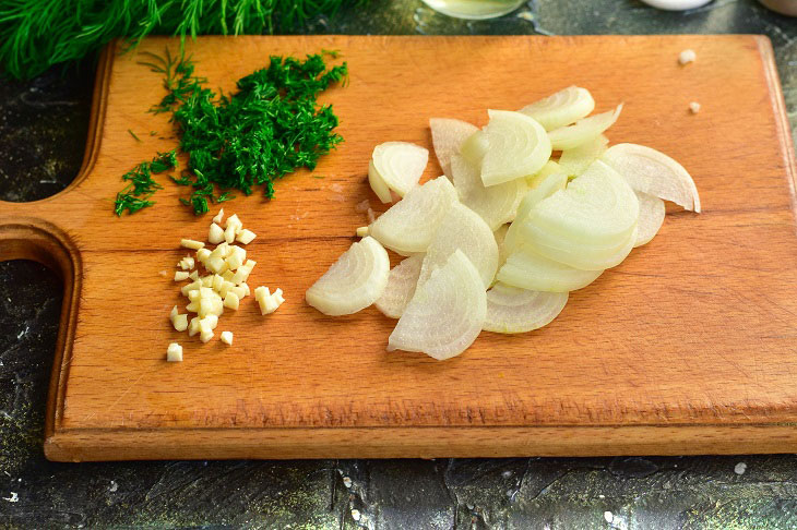 Mushrooms "Table" - an indispensable snack on the festive table