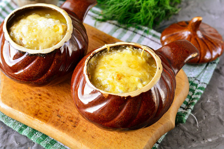 Vareniki baked in pots - a delicious recipe for the very busy