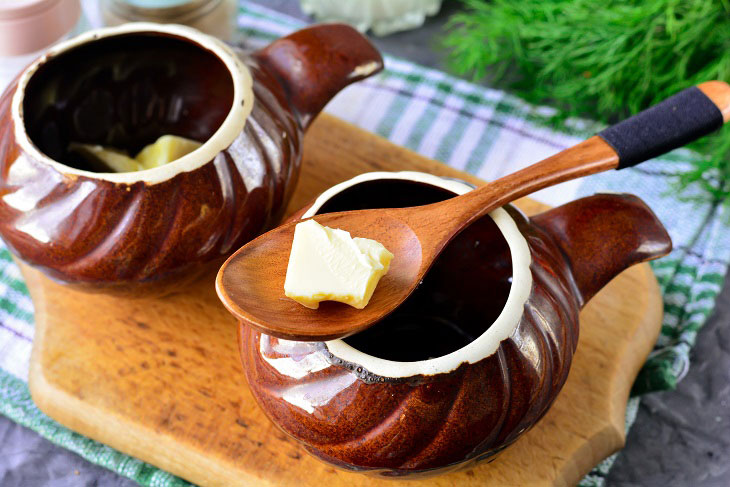 Vareniki baked in pots - a delicious recipe for the very busy