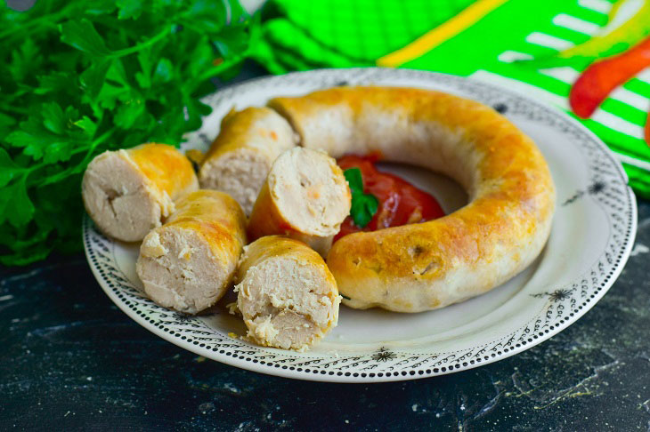 Chicken sausage at home - a delicious and mouth-watering snack