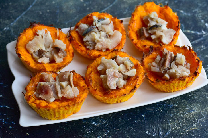 Snack carrot baskets - a bright and festive recipe