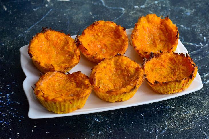 Snack carrot baskets - a bright and festive recipe