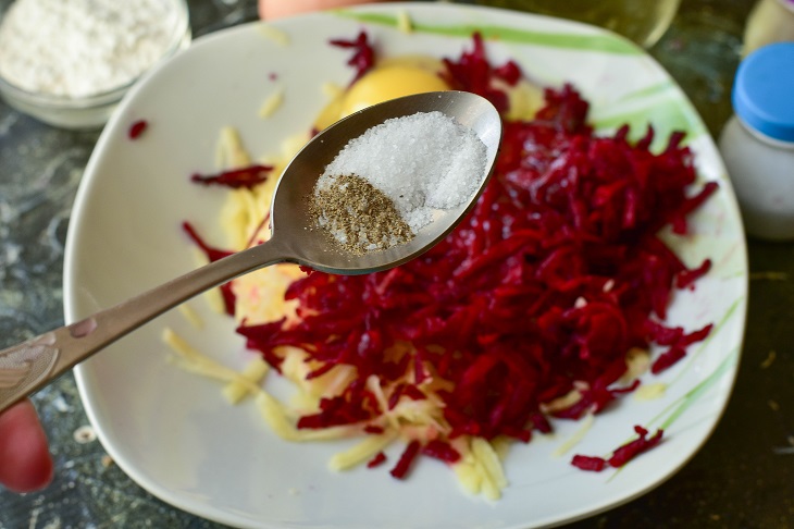 Beetroot and potato pancakes - an interesting vegetable snack