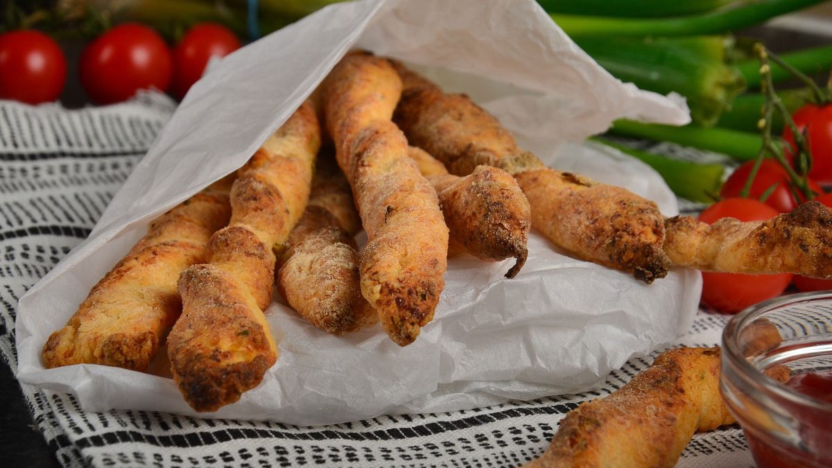 Potato sticks in the oven – crispy and fragrant