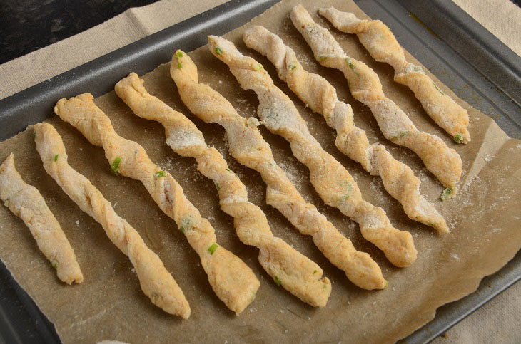 Potato sticks in the oven - crispy and fragrant