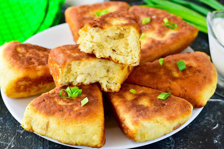 Cheese triangles in a pan - an incomparable snack