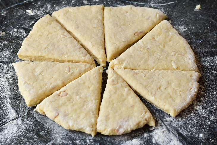 Cheese triangles in a pan - an incomparable snack