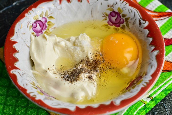 Potatoes in sour cream batter - an interesting snack from available ingredients