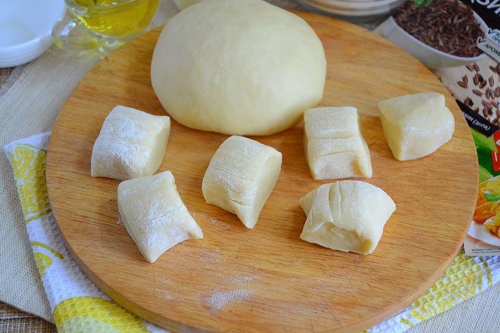 Indian fried pies "Samosas" - ruddy and appetizing