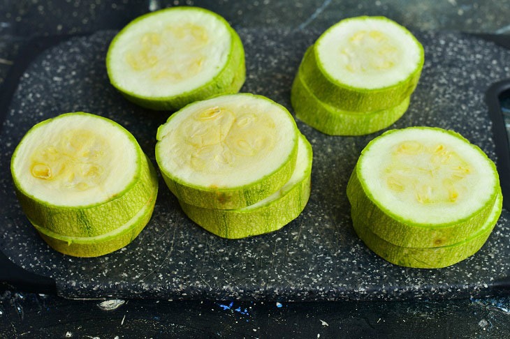 Festive zucchini canapes with cheese filling - an amazing appetizer