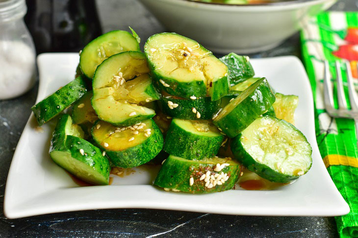 Broken cucumbers in Chinese style - an unusual and spicy snack