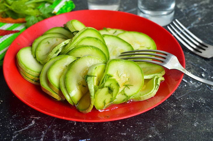 Pickled zucchini in a bag - a healthy and low-calorie recipe