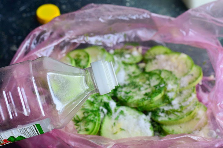 Pickled zucchini in a bag - a healthy and low-calorie recipe