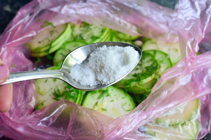 Pickled zucchini in a bag - a healthy and low-calorie recipe