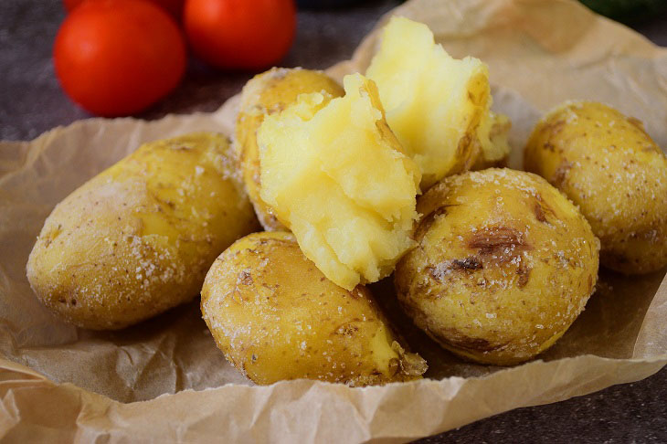 Canarian potatoes - a delicious and interesting snack