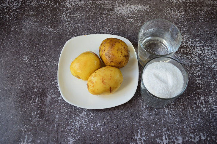 Canarian potatoes - a delicious and interesting snack