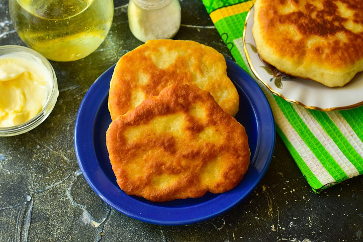 Air donuts on kefir - a quick and easy recipe