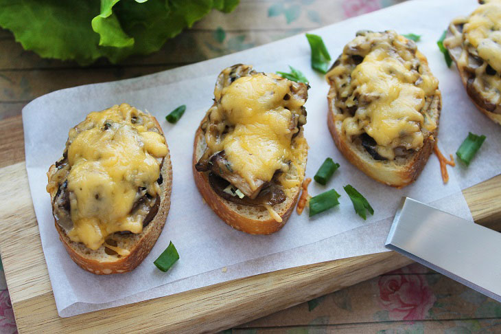 Champignon croutons - a delicious quick appetizer