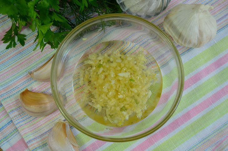 Garlic donuts - airy, crispy and fragrant