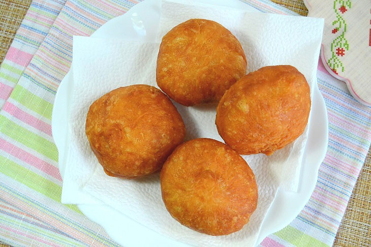 Garlic donuts - airy, crispy and fragrant