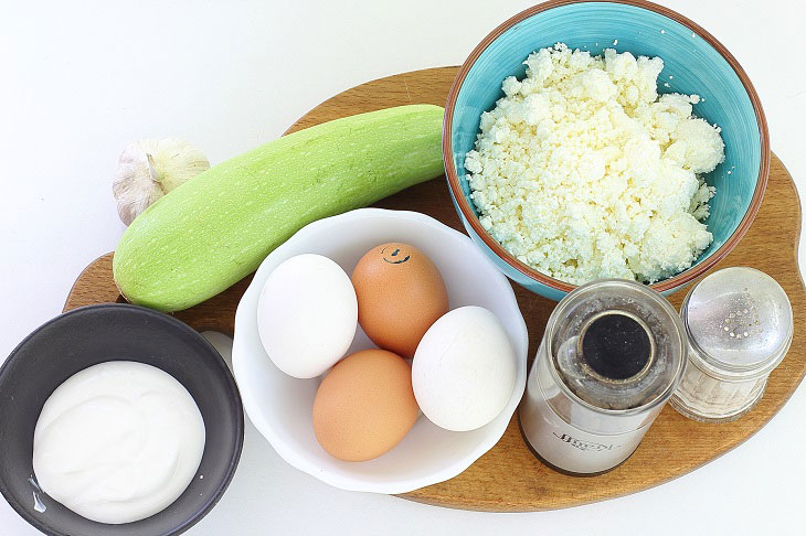 Egg roll with zucchini - an interesting snack from affordable products