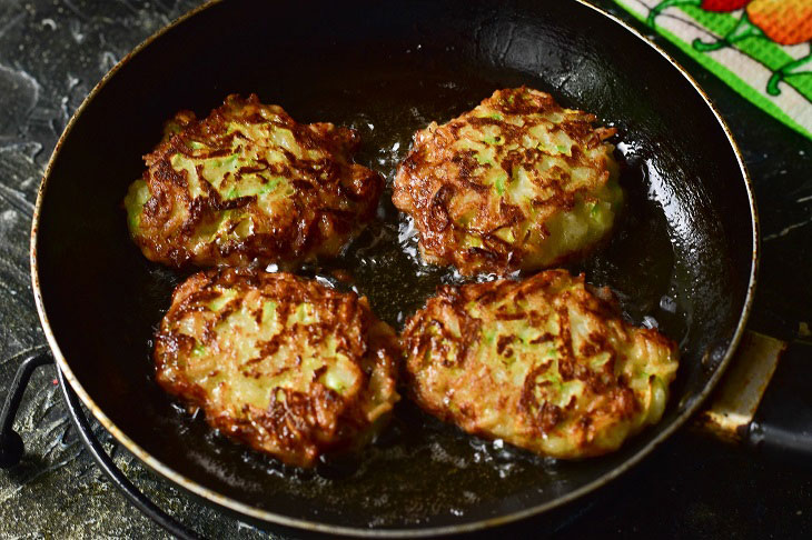 Juicy zucchini meatballs - a quick and tasty snack