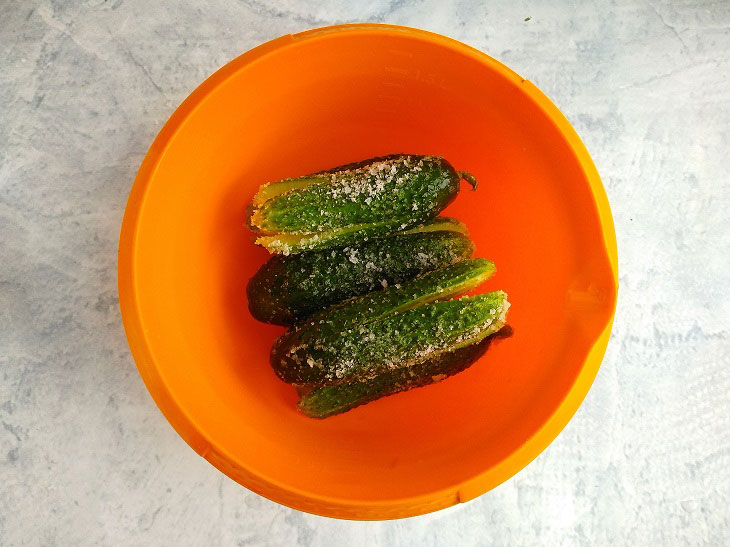 Korean cucumbers - a quick recipe for an excellent snack