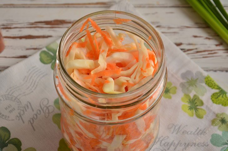 Pickled cabbage "Spark" - awesome savory snack