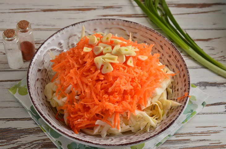 Pickled cabbage "Spark" - awesome savory snack