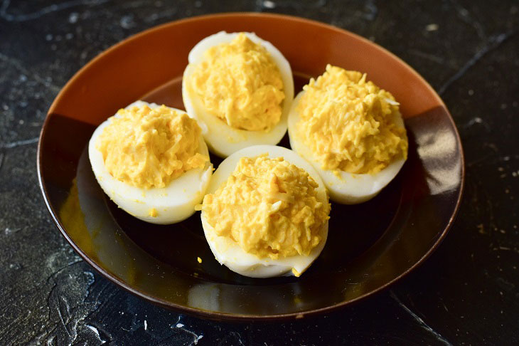 Stuffed eggs "Mice" - a special snack for the New Year 2020