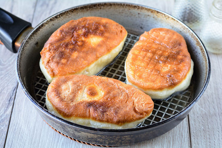 Pies with cabbage without eggs - fluffy, airy and crispy