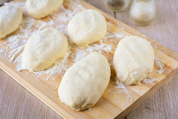 Pies with cabbage without eggs - fluffy, airy and crispy