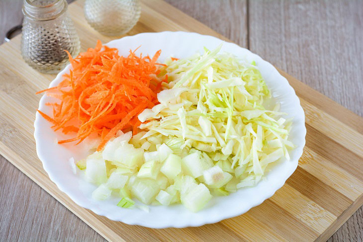 Pies with cabbage without eggs - fluffy, airy and crispy